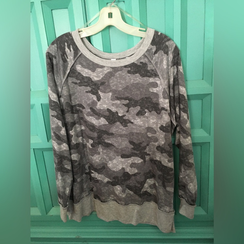 Gray camo light weight sweatshirt. Never worn.